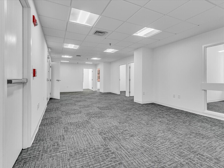 More Photos Of 88 Broad St, Boston Office For Lease