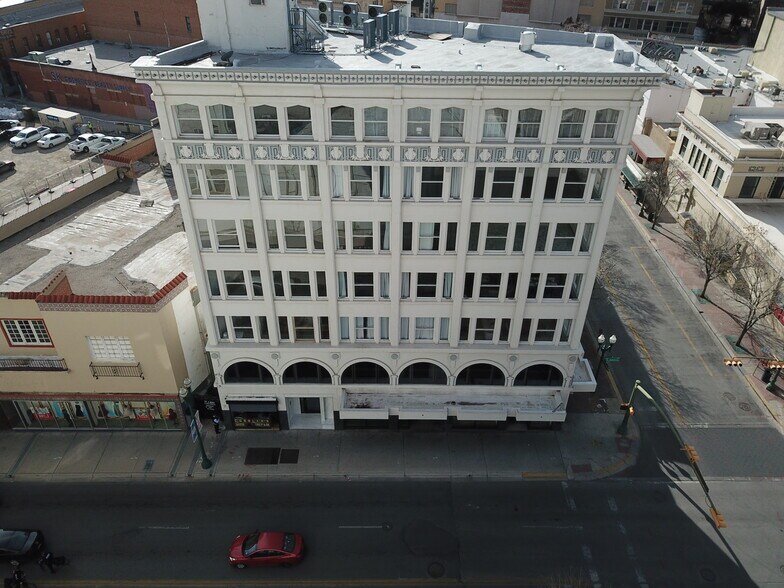 More Photos Of 115 N Mesa St, El Paso General Retail For Sale