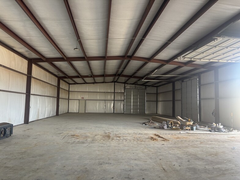 More Photos Of 5035 Dick Price Rd, Fort Worth Unknown For Lease