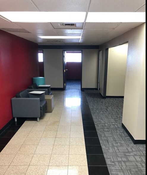More Photos Of 2601 N 3rd St, Phoenix Medical For Lease