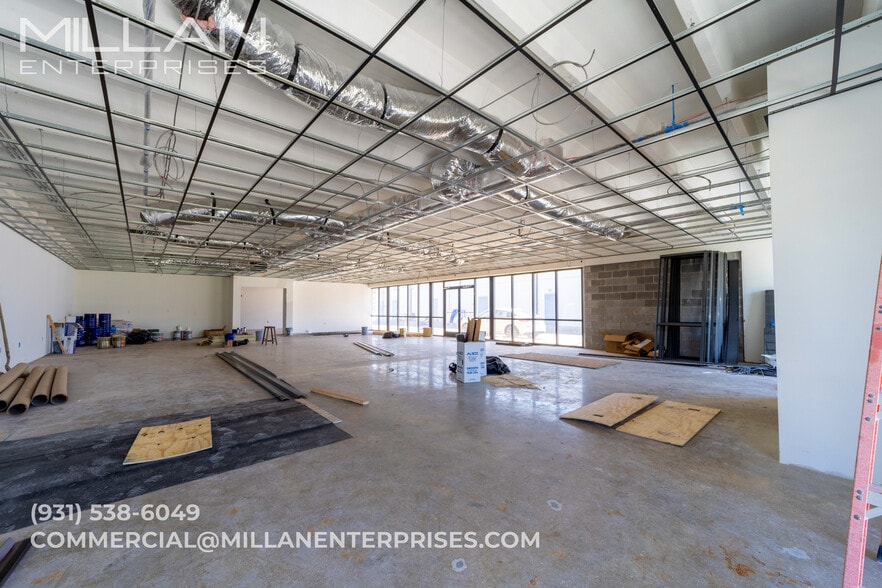More Photos Of 106 Collier Rd, Clarksville Storefront Retail Office For Lease