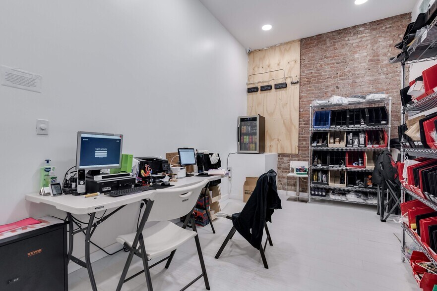 More Photos Of 946 Fulton St, Brooklyn Apartments For Sale