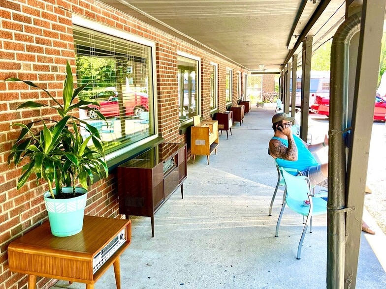 More Photos Of 1 Sherman Ter, Madison Storefront Retail Office For Sale