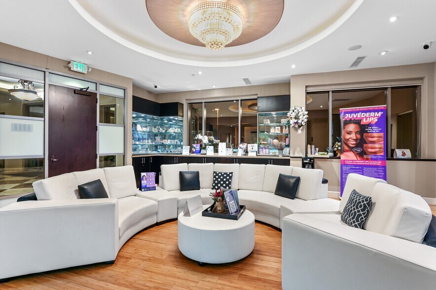 More Photos Of 838 Nordahl Rd, San Marcos Medical For Lease