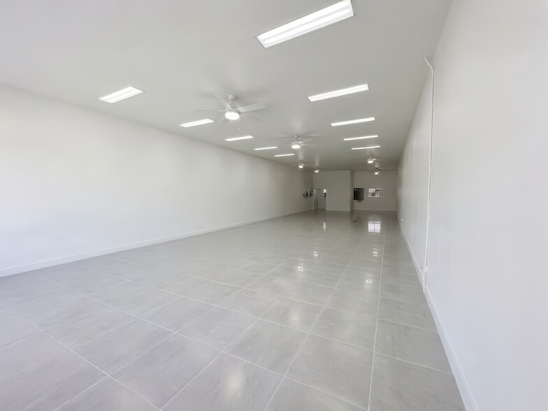 More Photos Of 6320-6322 Atlantic Blvd, Bell Storefront For Lease