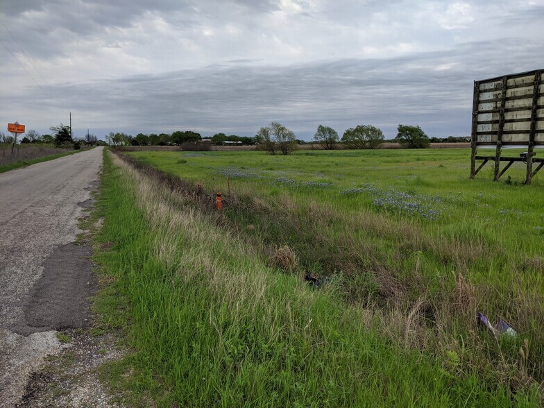 More Photos Of I-45 Tract 4, Ennis Land For Sale