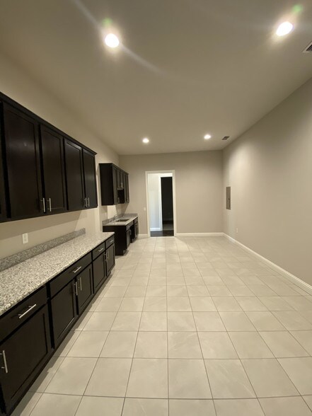 More Photos Of 4425 Plano Pkwy, Carrollton Office For Lease