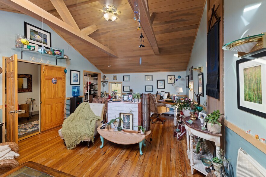 More Photos Of 4372 Post Rd, East Greenwich Office Residential For Sale
