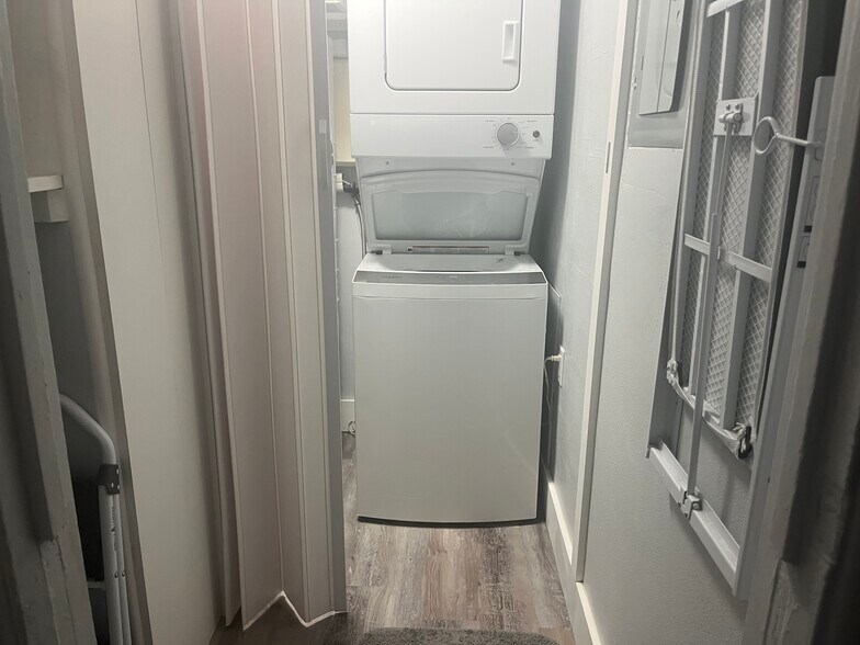 More Photos Of 115 Cleveland Ave, Largo Apartments For Sale