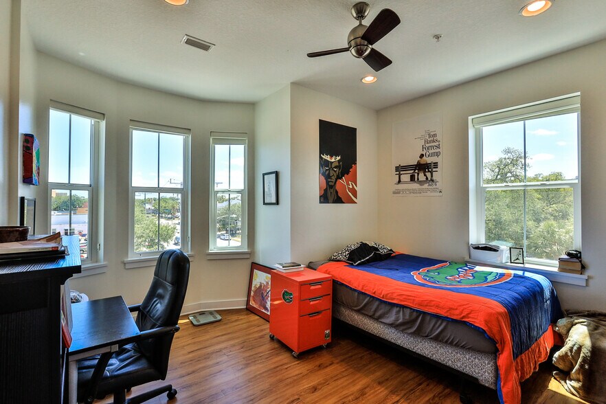 More Photos Of 215 S Palmetto Ave, Daytona Beach Office For Sale