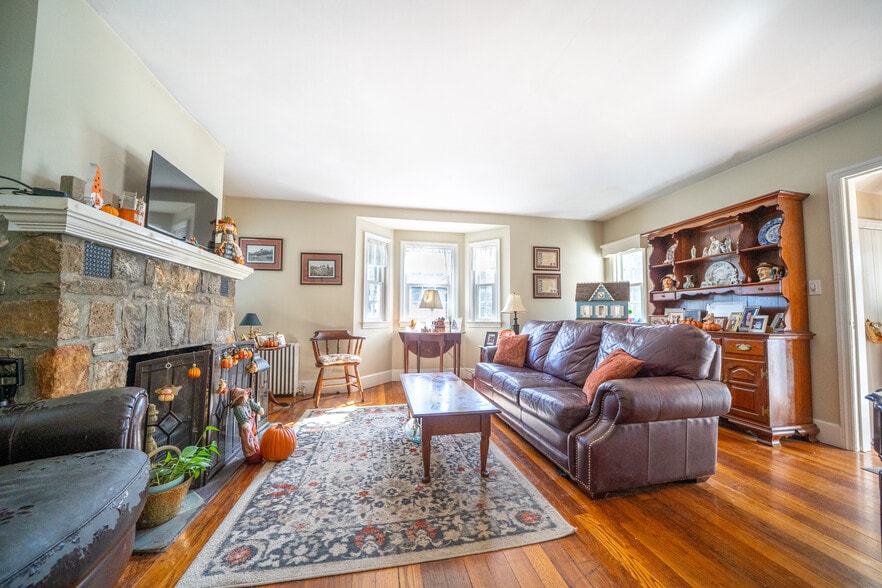 More Photos Of 544 US-6, Mahopac General Retail For Sale