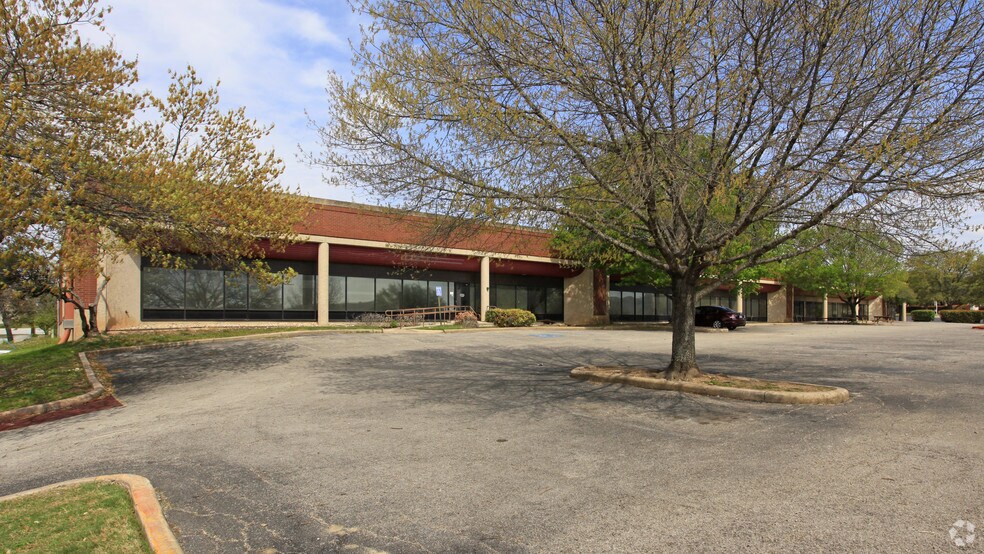 Primary Photo Of 2602 Ridgepoint Dr, Austin Office For Lease