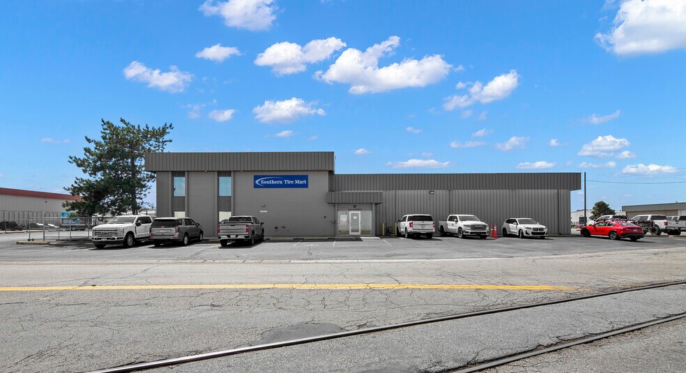 More Photos Of 4450 Enterprise St, Boise Truck Terminal For Sale
