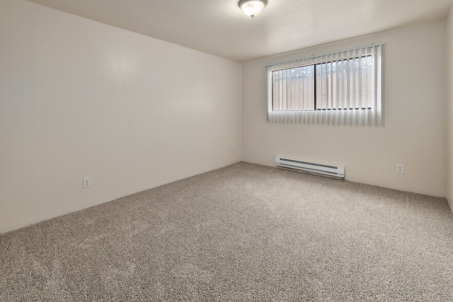 More Photos Of 2517 Howard St, Everett Apartments For Sale