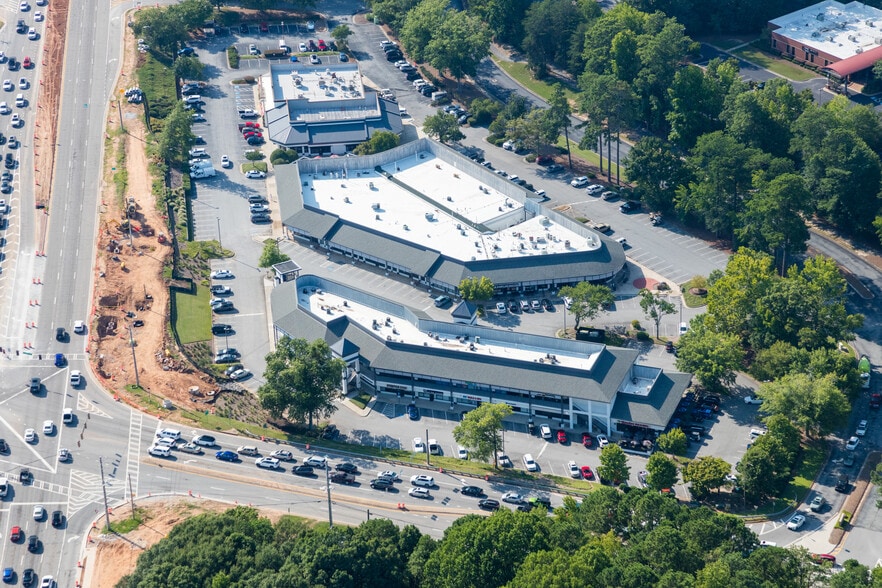 More Photos Of 310-380 Commerce Dr, Peachtree City Unknown For Lease