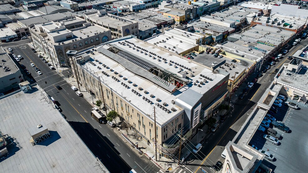 More Photos Of 800 E 12th St, Los Angeles Office For Sale