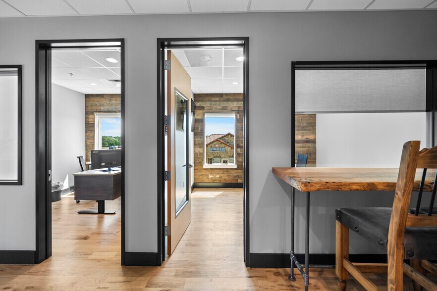 More Photos Of 351 W Southlake Blvd, Southlake Medical For Sale