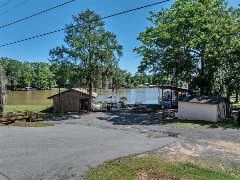 More Photos Of 3077 Lamar Rd, Cobb Restaurant For Sale