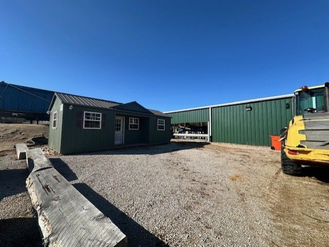 More Photos Of 16753 Salt River Rd, Eastview Industrial For Sale