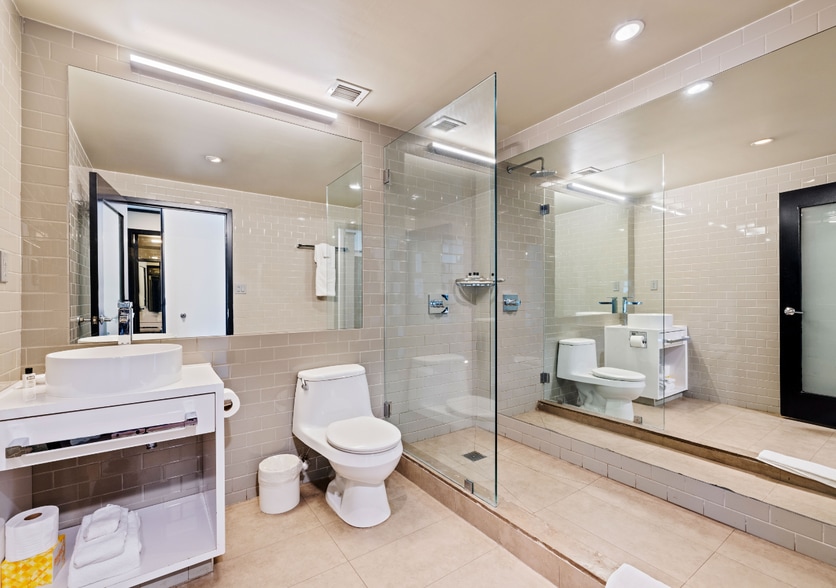 More Photos Of 510 W 42nd St, New York Hotel For Sale