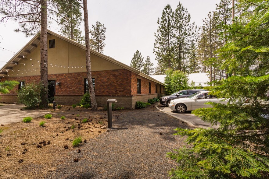 More Photos Of 14617 N Newport Hwy, Mead Religious Facility For Sale