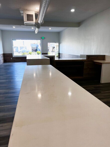 More Photos Of 8502-8516 Garden Grove Blvd, Garden Grove Storefront For Lease