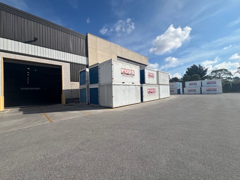 More Photos Of 4816 Wallis Rd, West Palm Beach Warehouse For Lease