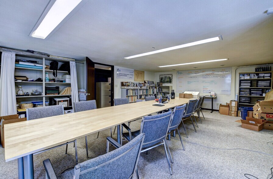 More Photos Of 8212-8218 Greenwood Ave N, Seattle Storefront Retail Residential For Lease