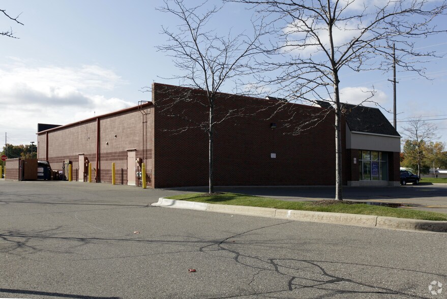 More Photos Of 460-620 N Lapeer Rd, Lake Orion Unknown For Lease