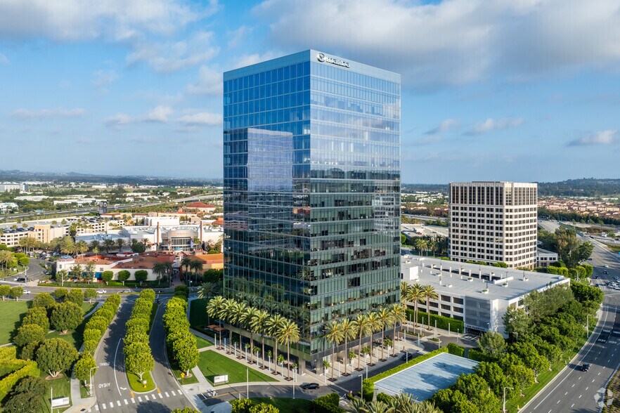 More Photos Of 200 Spectrum Center Dr, Irvine Office For Lease