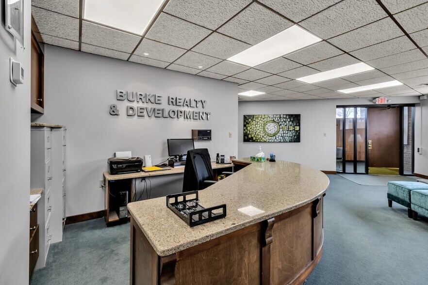 More Photos Of 6455 Lake Ave, Orchard Park Medical For Sale