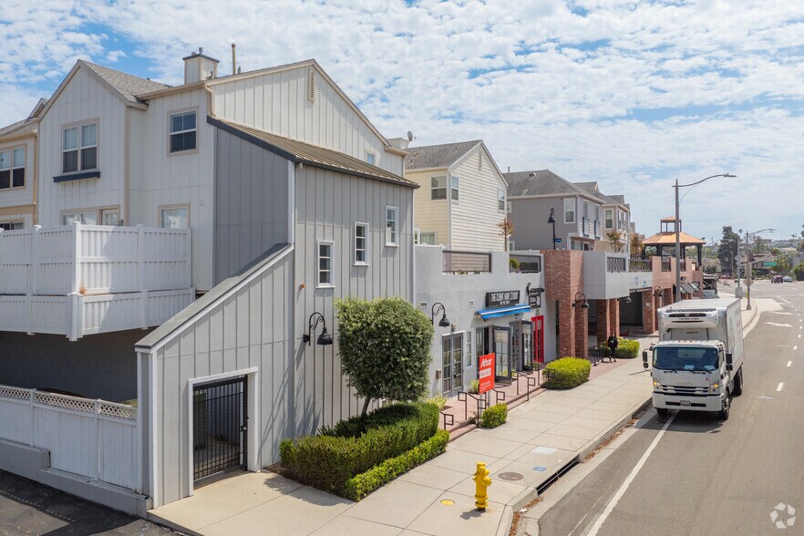 More Photos Of 1802-1820 S Pacific Coast Hwy, Redondo Beach Storefront Retail Office For Lease