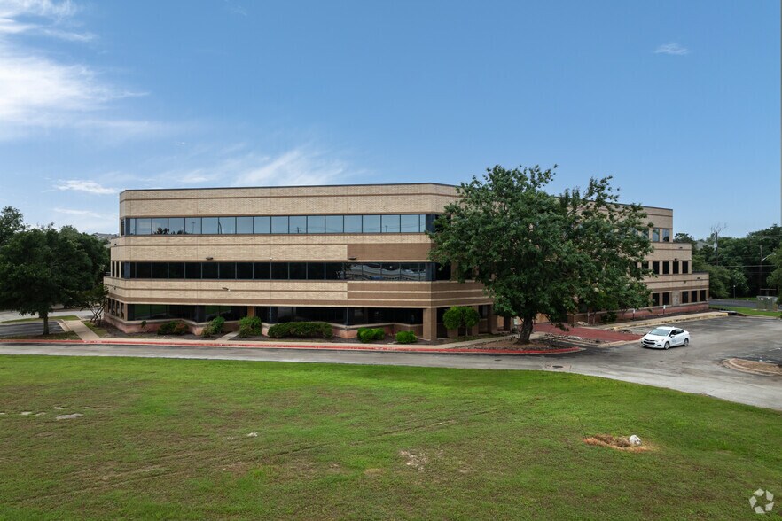 More Photos Of 12940 Research Blvd, Austin Office For Sale