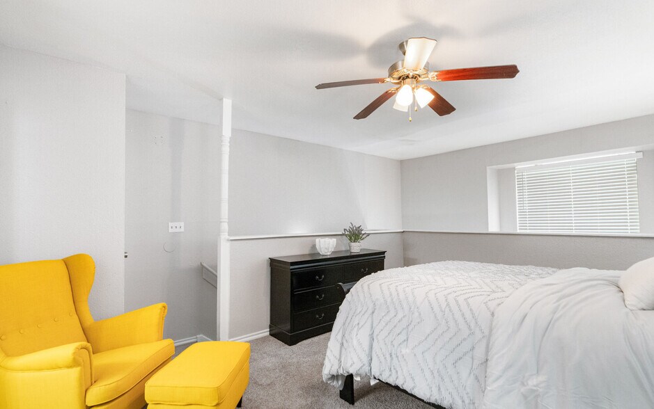 More Photos Of 8600 S Course Dr, Houston Apartments For Sale