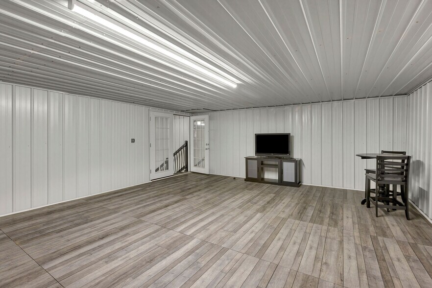 More Photos Of 7754 S State Route 73, Wilmington Flex For Lease