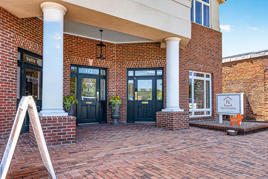 More Photos Of 112 W Doty Ave, Summerville Coworking Space