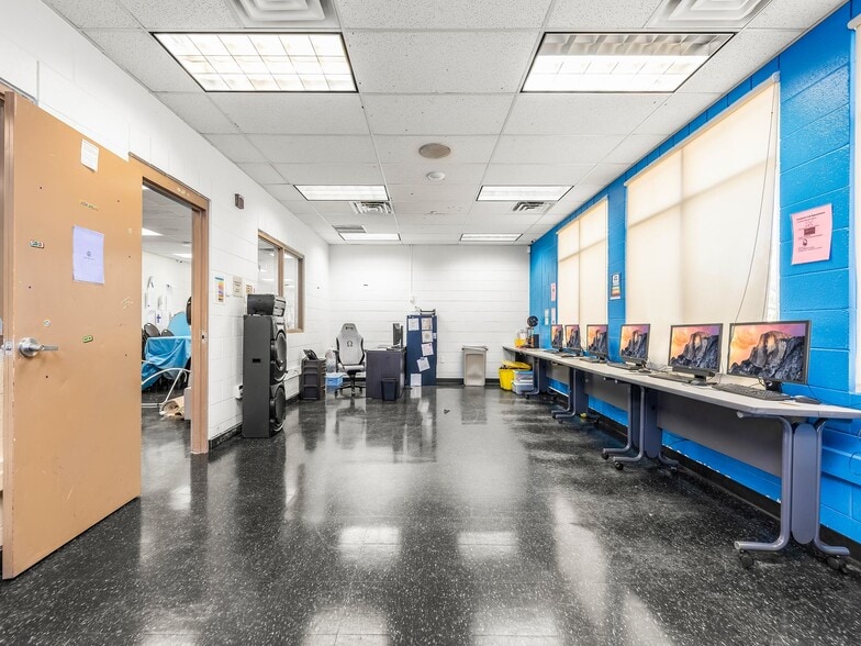 More Photos Of 464 S Concord St, Salt Lake City Schools For Sale