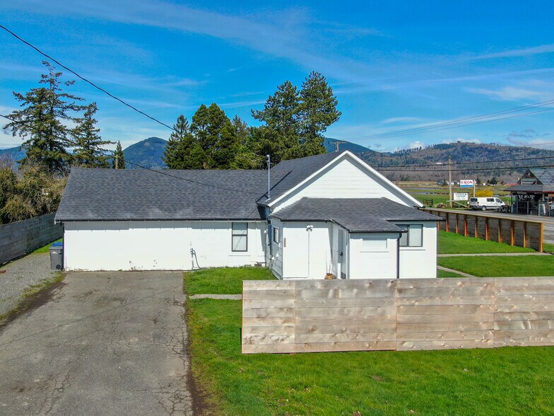 More Photos Of 14965 W Bow Hill Rd, Bow Post Office For Sale