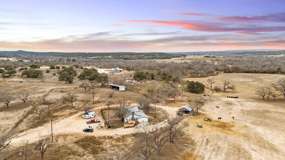 More Photos Of 1274 County Road 2806, Lampasas Land For Sale