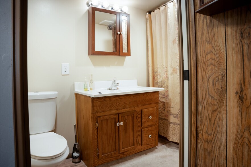 More Photos Of 754 N State St, Orem Freestanding For Sale