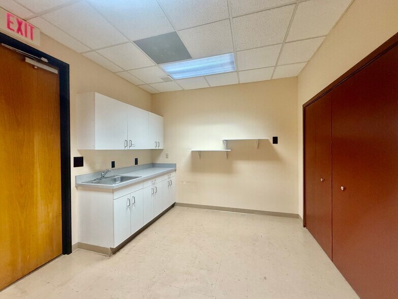 More Photos Of 33497 23 Mile Rd, Chesterfield Township Medical For Lease
