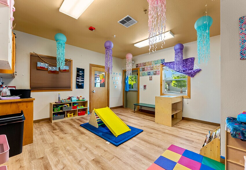 More Photos Of ,  Unknown For Sale