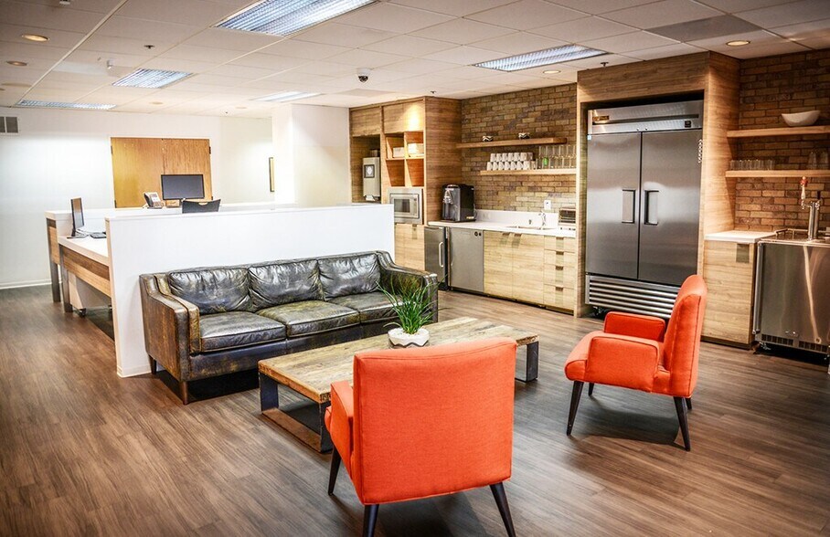 Primary Photo Of 1541-1551 Ocean Ave, Santa Monica Coworking Space