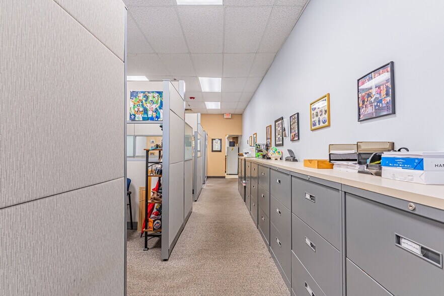 More Photos Of 1003-1031 McBride Ave, Woodland Park Medical For Lease