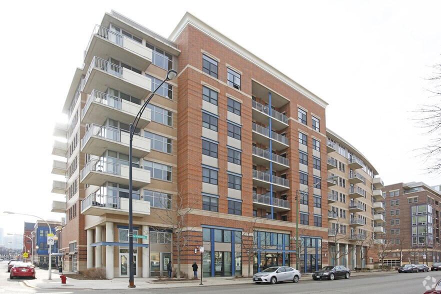 More Photos Of 511 W Division St, Chicago Apartments For Lease