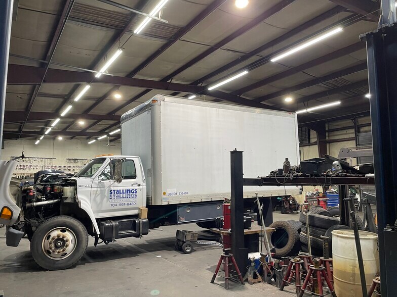 More Photos Of 700 Griffith Rd, Charlotte Service For Sale