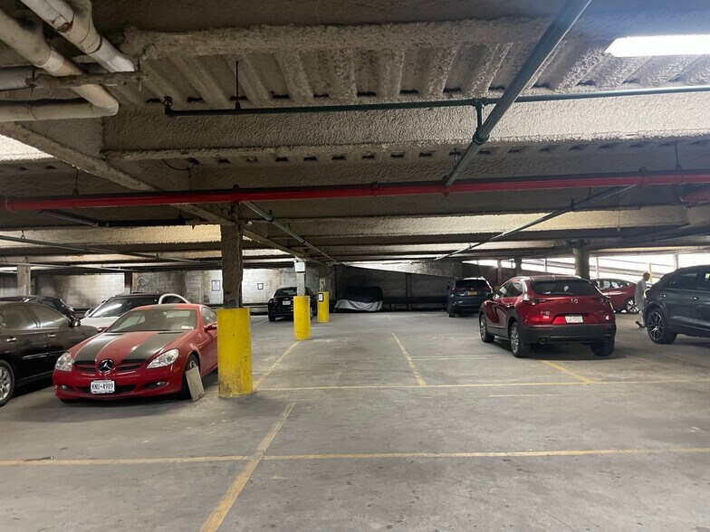 More Photos Of 33-70 Prince St, Flushing Multifamily For Sale