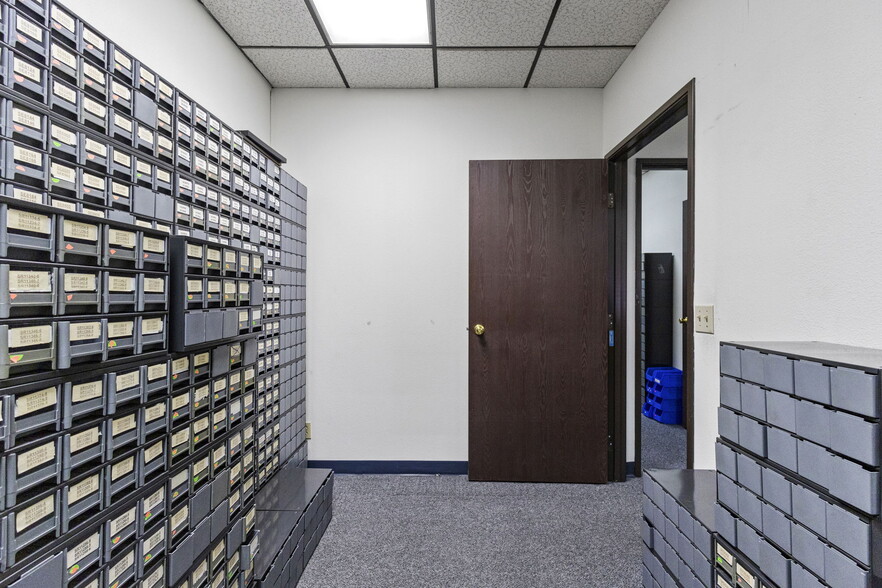More Photos Of 706 N Diamond Bar Blvd, Diamond Bar Office For Sale