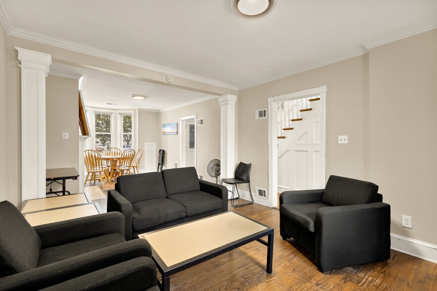 More Photos Of 228 E Capitol St NE, Washington Apartments For Sale