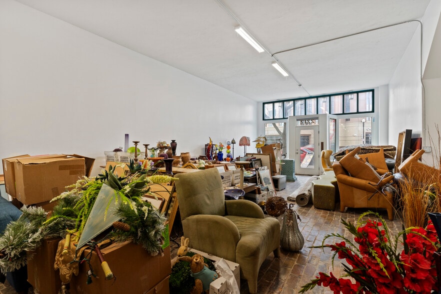 More Photos Of 2208-2212 S Washington blvd, Ogden Storefront Retail Office For Sale